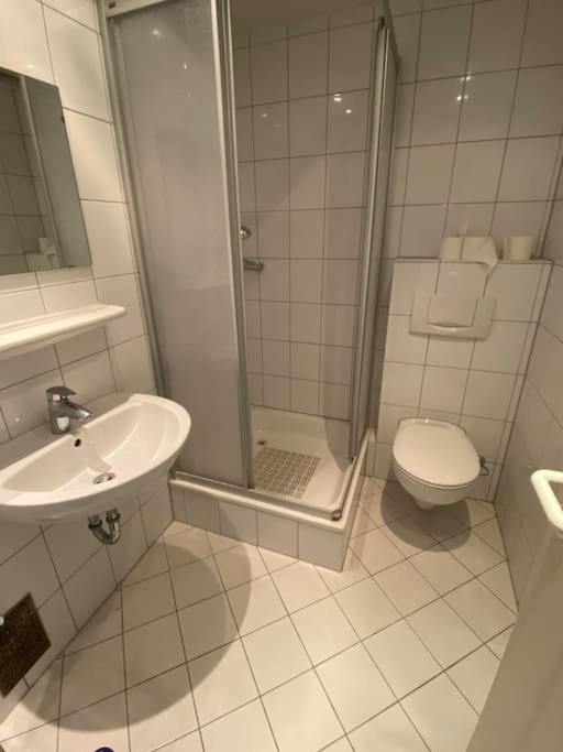Studio 50 Qm Zentral In Domnaehe Кельн Екстер'єр фото